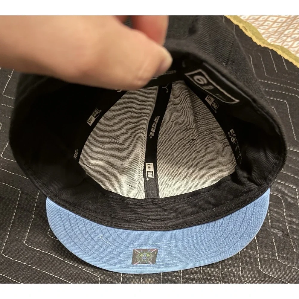 New Era 59FIFTY Fitted Hat Cap Kids Size 6 5/8 North Carolina Tar Heels Swirl